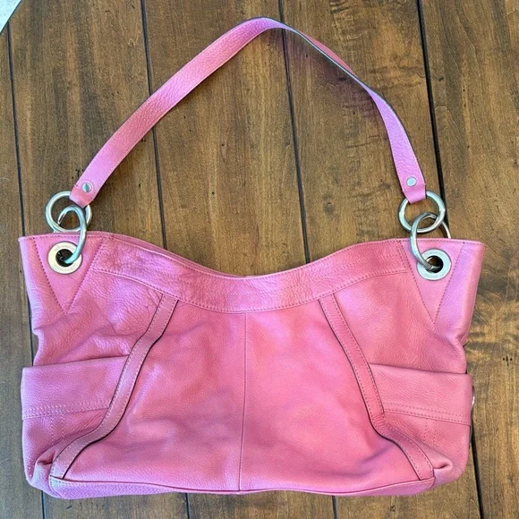 B. Makowsky Pink Leather Shoulder Bag - Picture 2 of 12